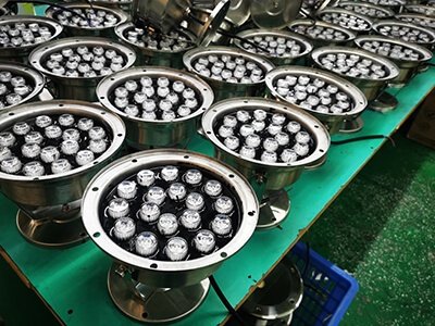 underwater flood light production
